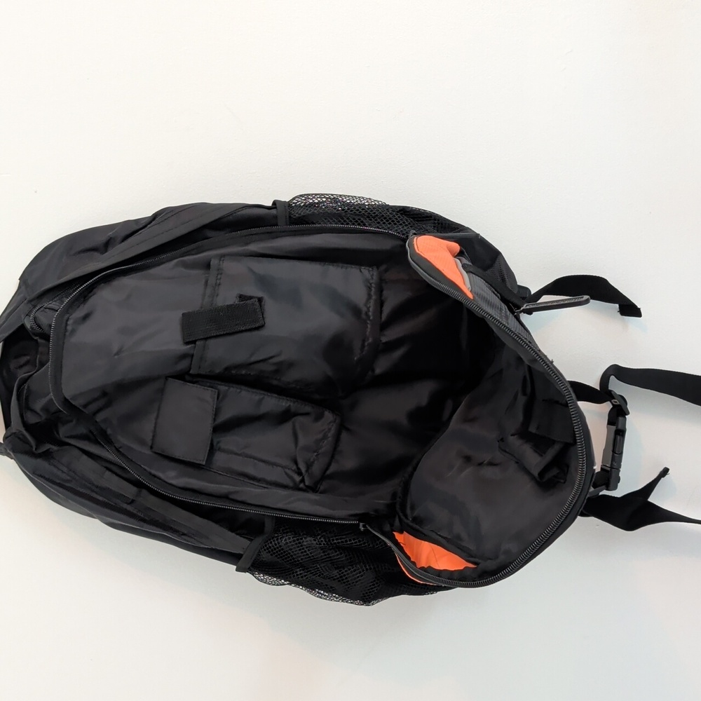 Harley-Davidson Black and Orange Backpack - Picture 6 of 16